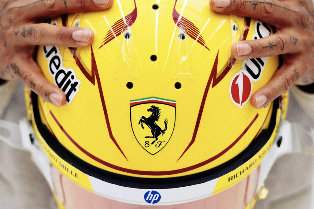 Il primo giorno di Sir Lewis Hamilton alla guida di una Ferrari