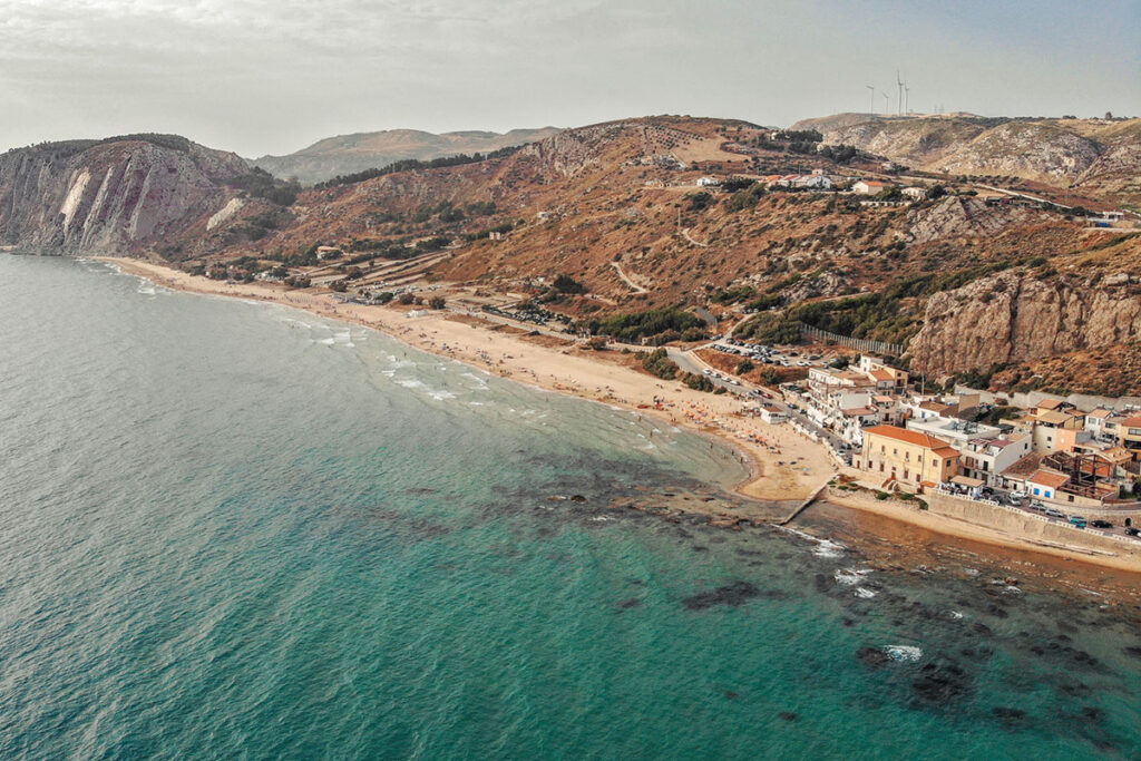 a cittadina di Siculiana offre vacanze di 3 giorni a 1 euro