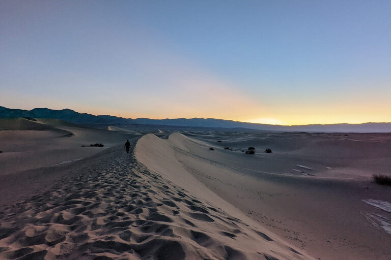 Auto bloccata nel fango della Death Valley, turista muore per il caldo