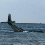 Florida, pilota atterra nell'oceano