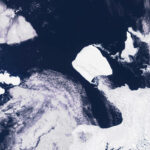 Un iceberg grande tre volte New York é alla deriva