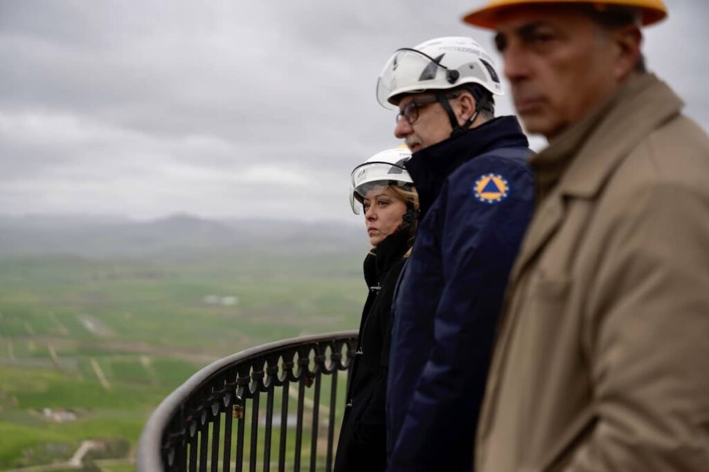 Meloni a Niscemi, in arrivo fondi per 150 milioni