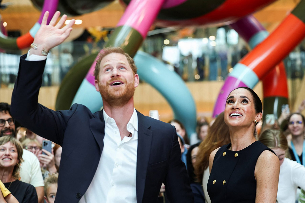 Harry e Meghan accolti come rockstar in Australia