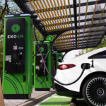 a dei prezzi del carburante ha spinto il mercato auto verso l'elettrico