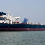 Petroliere iraniane superano il blocco di Hormuz