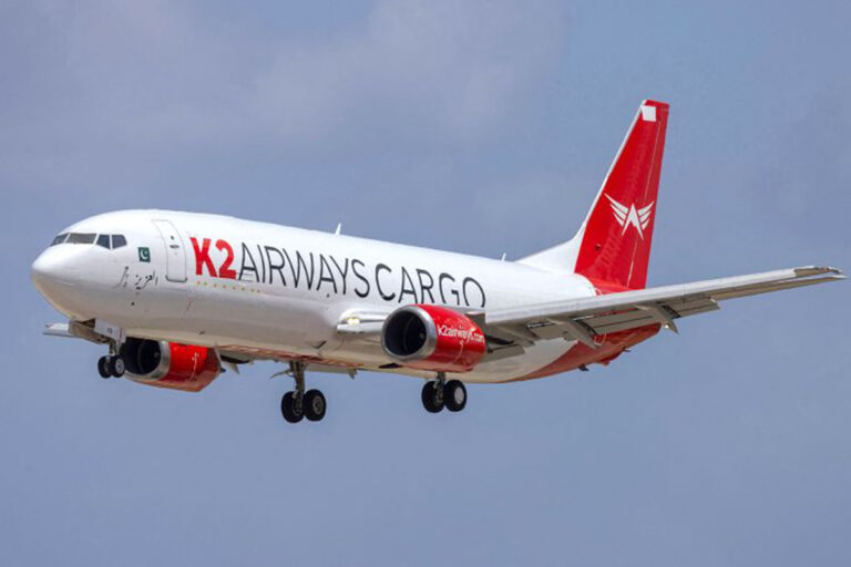 Disperso aereo cargo con 5 persone a bordo