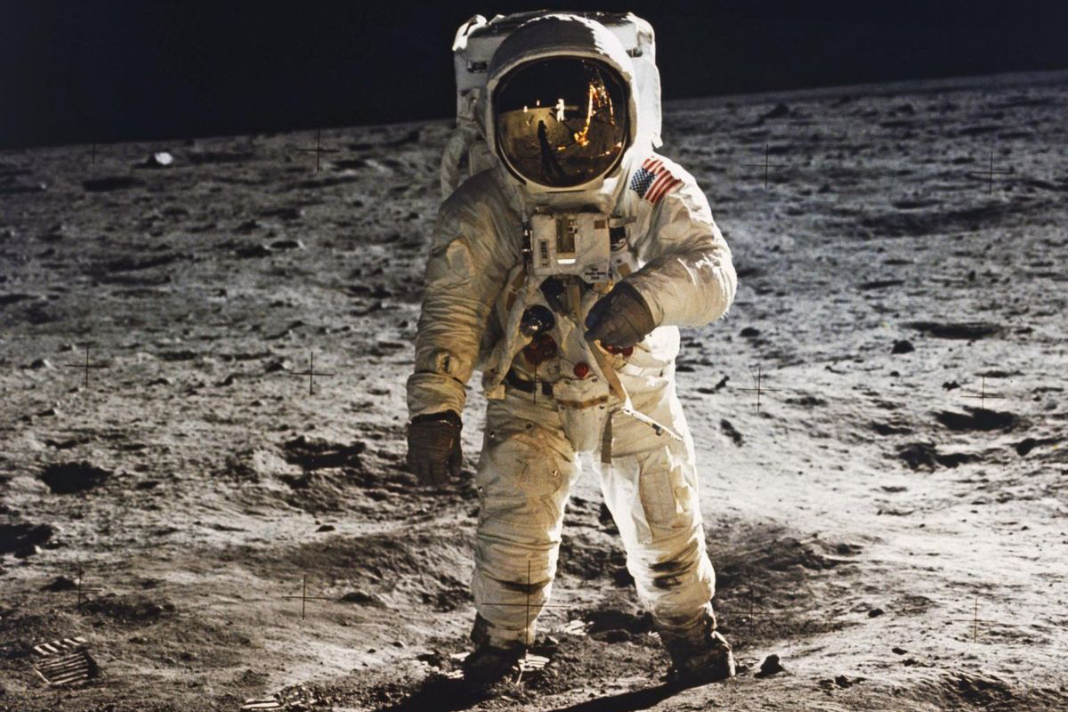 Nello spazio la microgravità deforma il corpo e il cervello degli astronauti