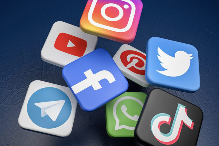 La Francia vieta i social media ai minori di 15 anni