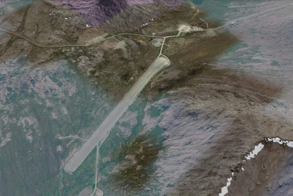 Cade aereo in una base militare americana in Alaska, tutte le 8 persone a bordo hanno perso la vita