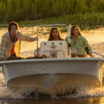 Outer Banks, Chase Stokes racconta di quando ha salvato Madison Bailey