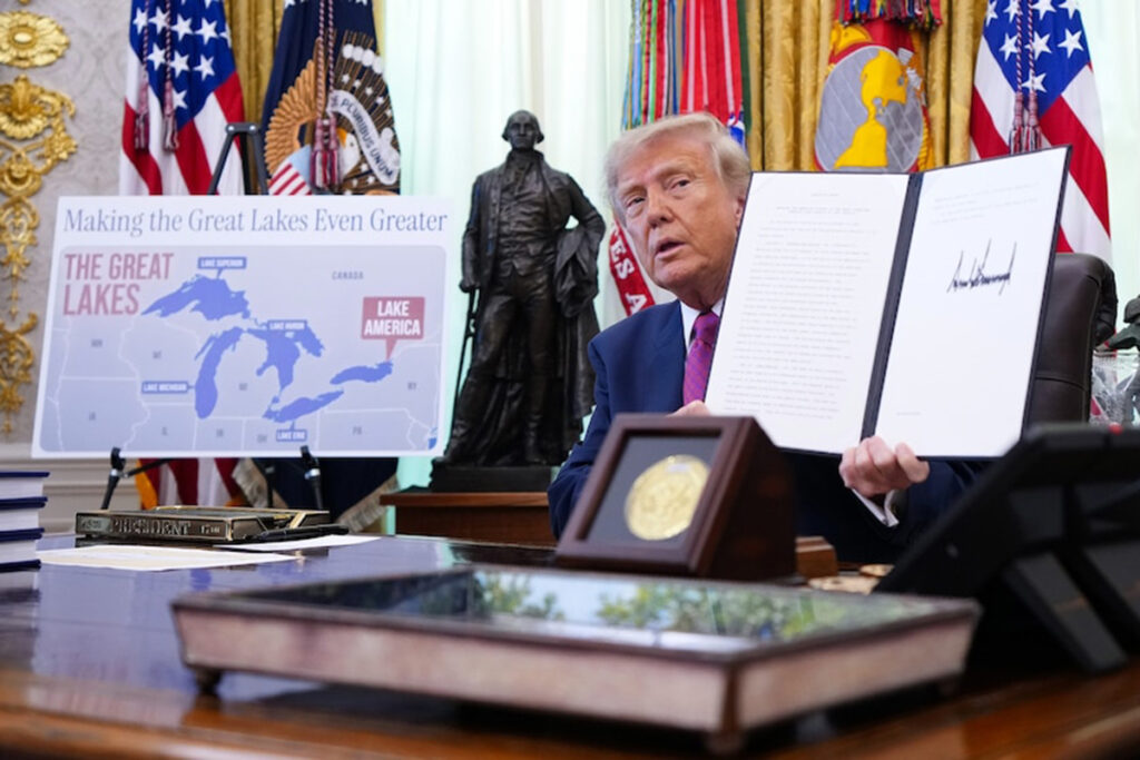 Donald Trump ha ribattezzato il Lake Ontario in Lake America