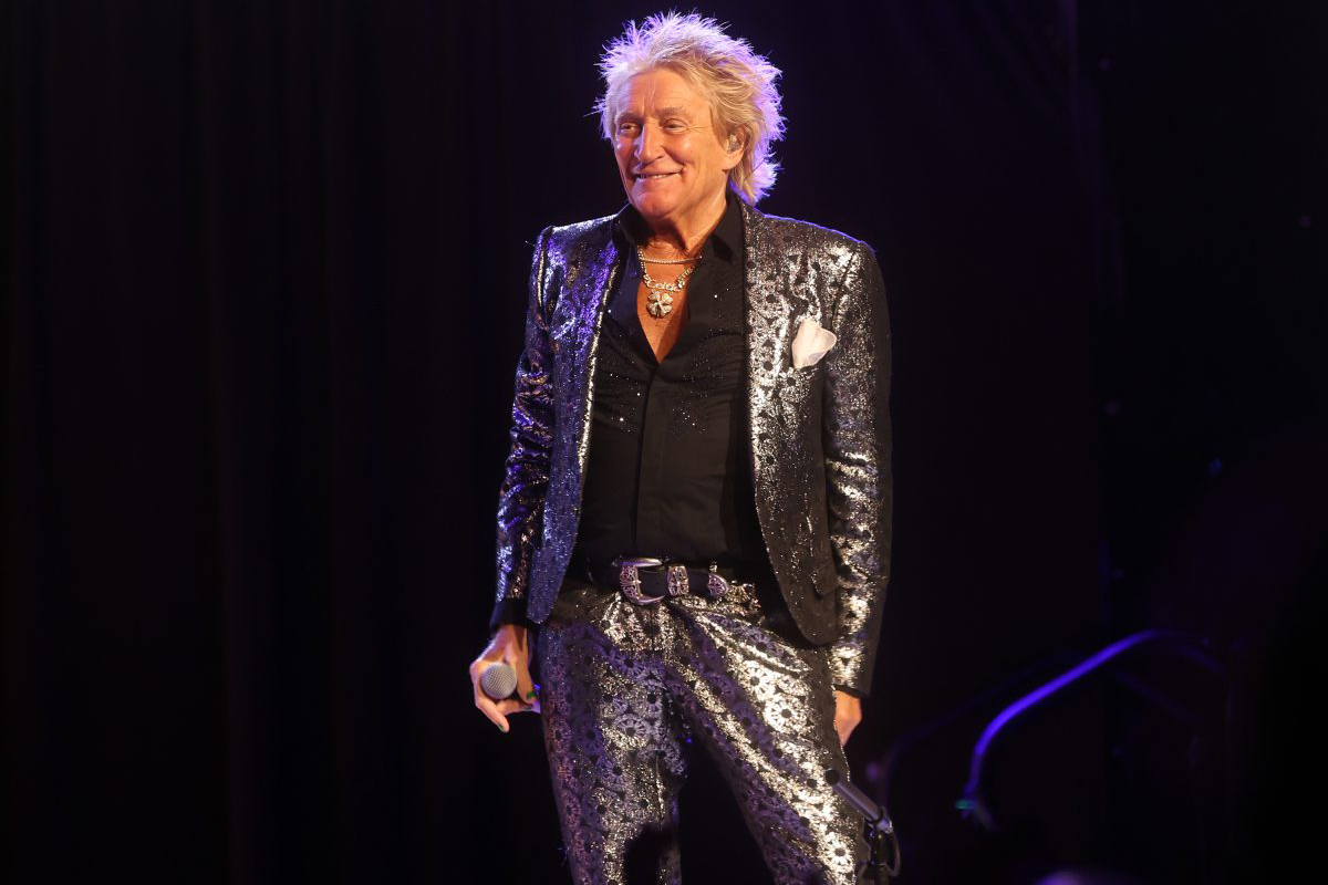 Rod Stewart annulla i concerti dopo un intervento chirurgico al cuore