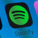 Spotify introduce il badge che identifica gli artisti generati dalla IA