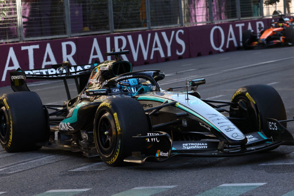 Gp di Baku da brividi: Russell resiste a Verstappen e vince, caos e ritiri per Norris e le Alpine