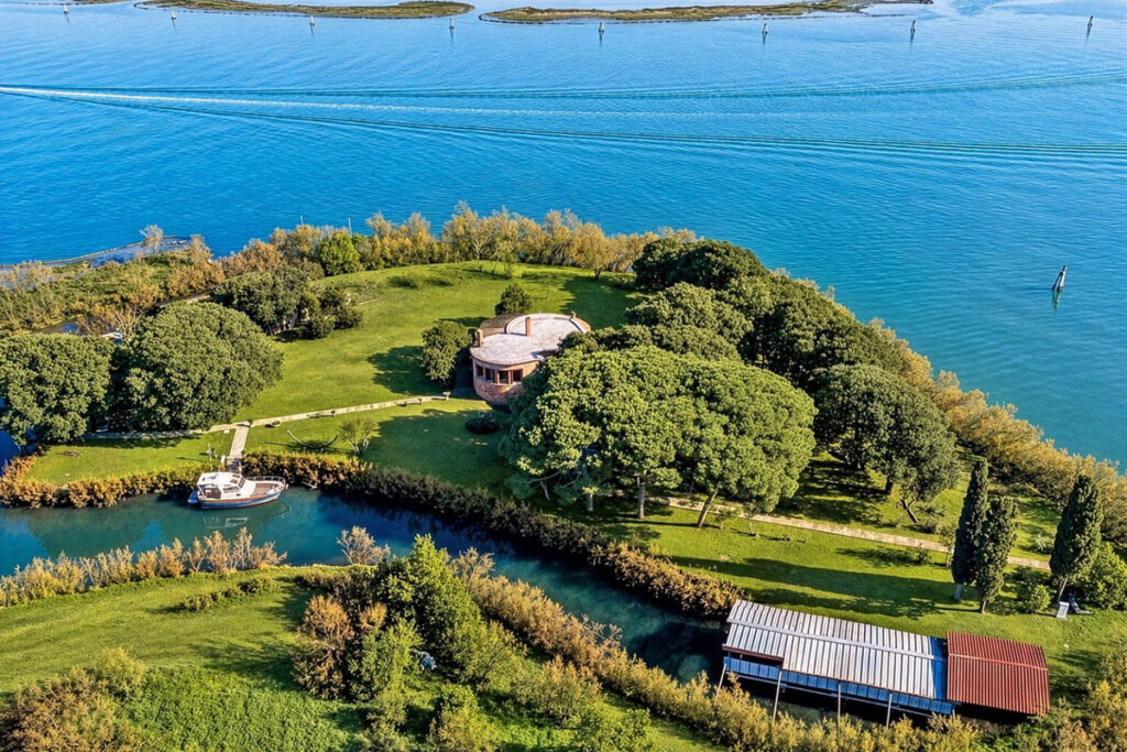 In vendita un'isola privata nella laguna di Venezia