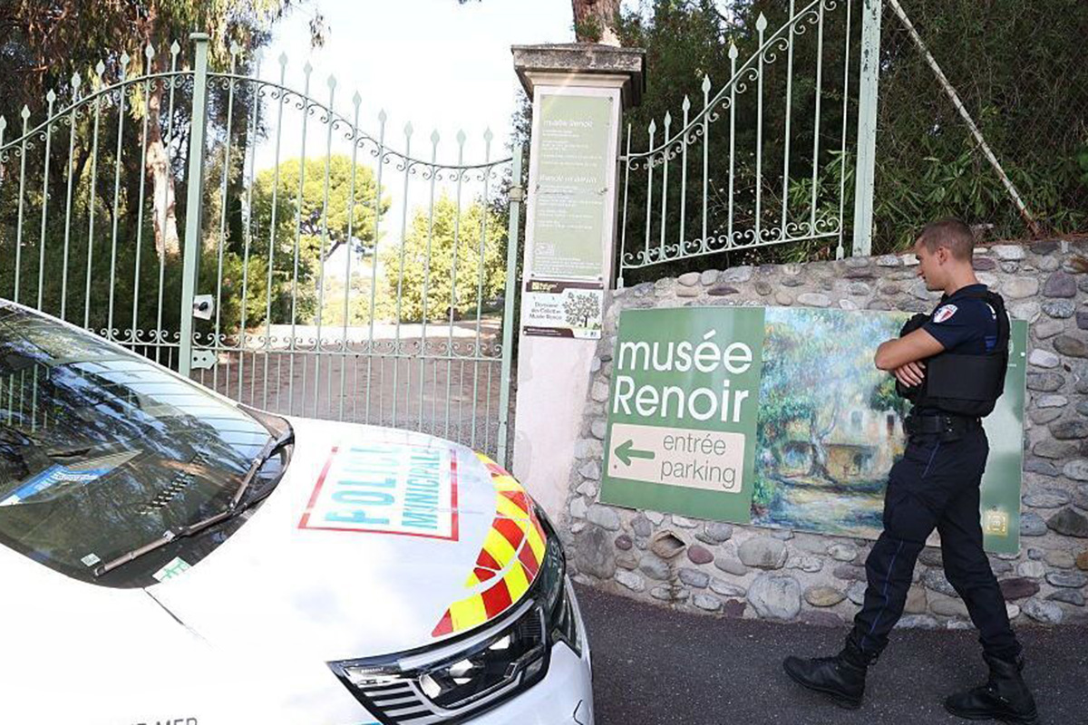 Furto al Museo Renoir in Costa Azzurra, sottratte opere per oltre 9 milioni di valore