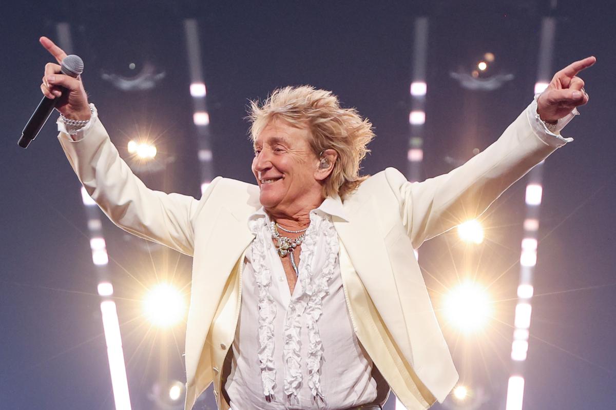 Sir Rod Stewart annuncia il suo tour d'addio dopo 60 anni di carriera