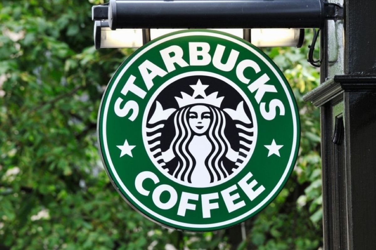 Starbucks chiude 250 locali nel Nord America per rilanciare la redditività