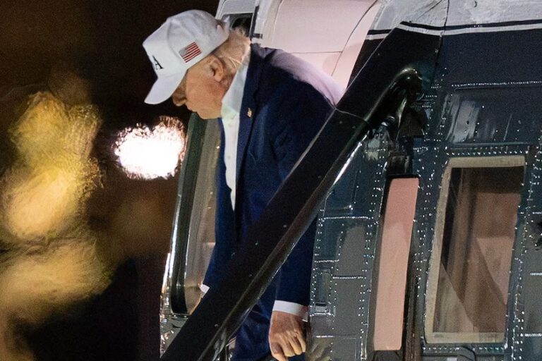Stretta sui media alla Casa Bianca: CNN, Politico e MS NOW fanno causa all'amministrazione Trump