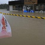 Giappone nella morsa del tifone Dujuan: Tokyo teme piogge record e alluvioni lampo