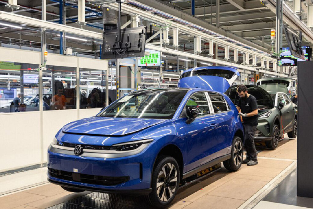 Volkswagen inizia a tagliare 100 mila posti di lavoro entro il 2030