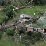 L’uragano Isaias devasta il Sud-Est degli Stati Uniti: almeno quattro morti e centinaia di migliaia di blackout. Allerta anche a Ovest per la tempesta Rachel