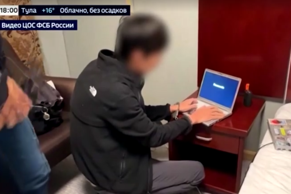 Mosca arresta un giornalista giapponese con l'accusa di spionaggio: sale la tensione sulle Isole Curili