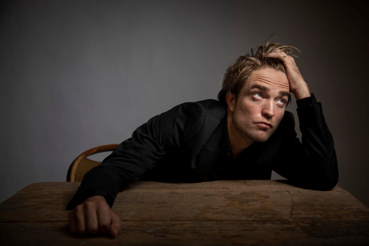 L’anno d’oro di Robert Pattinson: da idolo dei teenager a cacciatore di predatori in «Primetime»