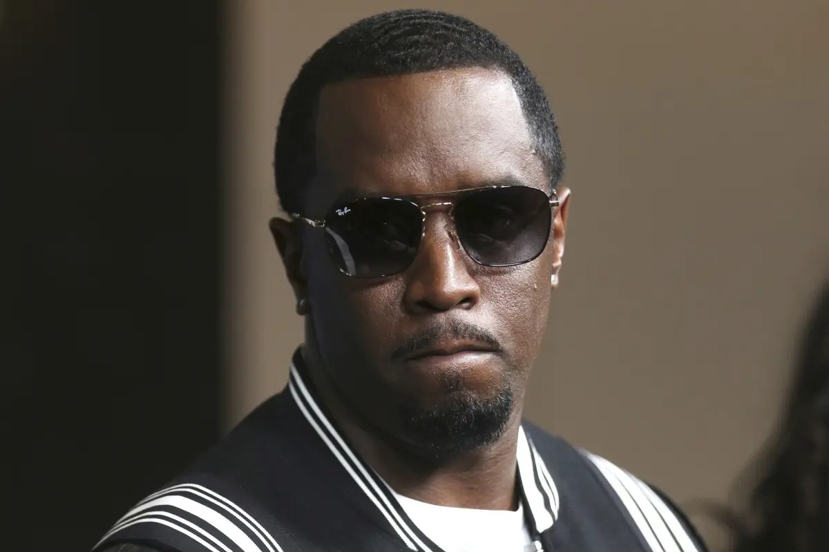 Sean “Diddy” Combs, la prigione dorata costa cara: slitta la data di scarcerazione