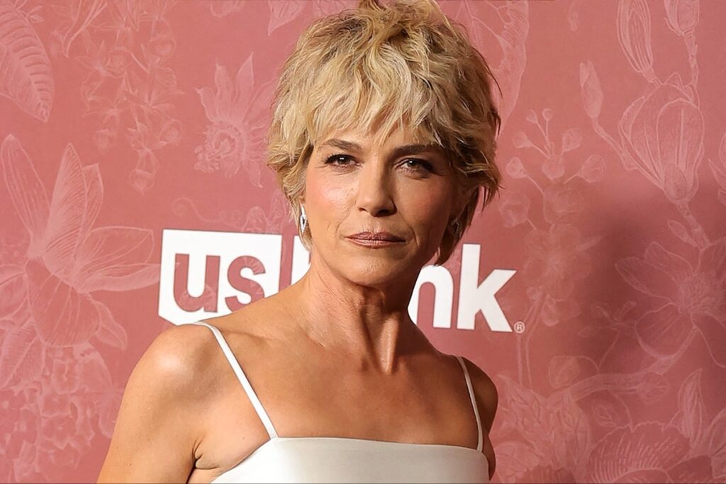 Caos in volo e aggressione a bordo: arrestata a New York l'attrice Selma Blair