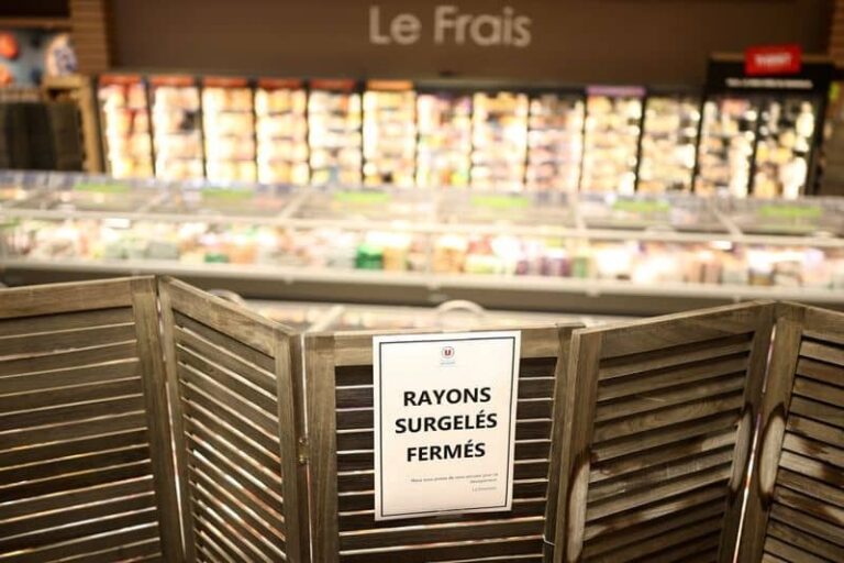 Maxi cyberattacco ai supermercati francesi: hacker manomettono i frigoriferi, danni per milioni di euro