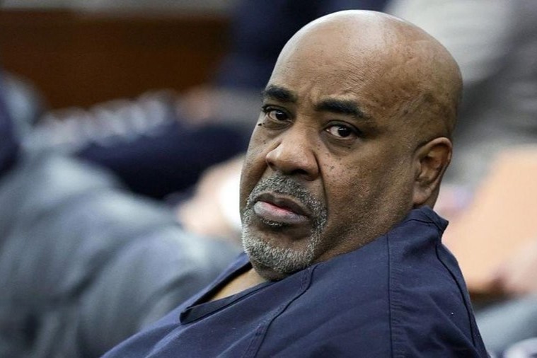 Quasi tre decenni dopo quella tragica notte a Las Vegas, la giustizia americana ha scritto la parola fine su uno dei misteri più celebri e discussi della cultura hip hop mondiale. Duane "Keffe D" Davis, 63 anni, ex figura di spicco della gang dei South Side Compton Crips, è stato condannato ad almeno 40 anni di carcere per aver pianificato l’omicidio di Tupac Shakur.