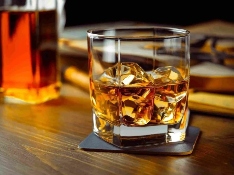 Whisky in orbita: la Scozia e il Giappone preparano il primo invecchiamento nello spazio
